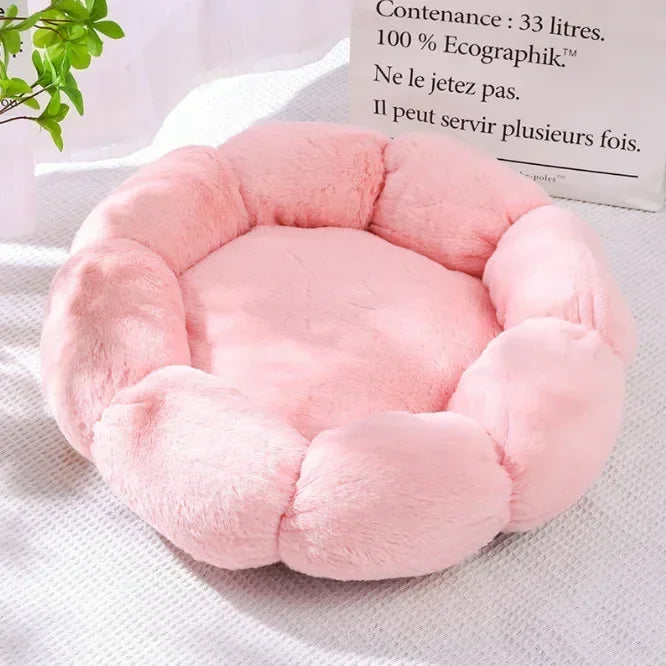 Comfortable Flower Shaped Pet Bed For Indoor Outdoor Use