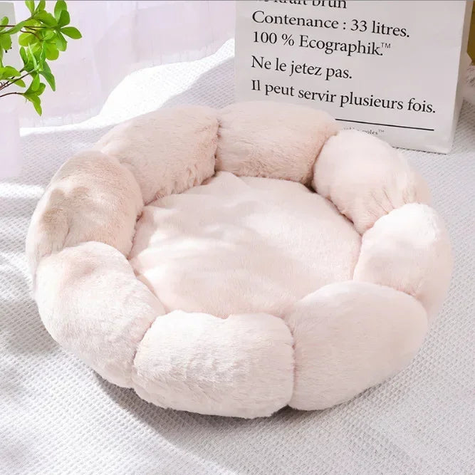 Comfortable Flower Shaped Pet Bed For Indoor Outdoor Use