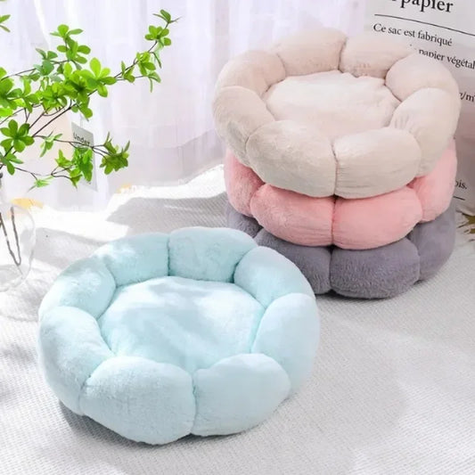 Comfortable Flower Shaped Pet Bed For Indoor Outdoor Use